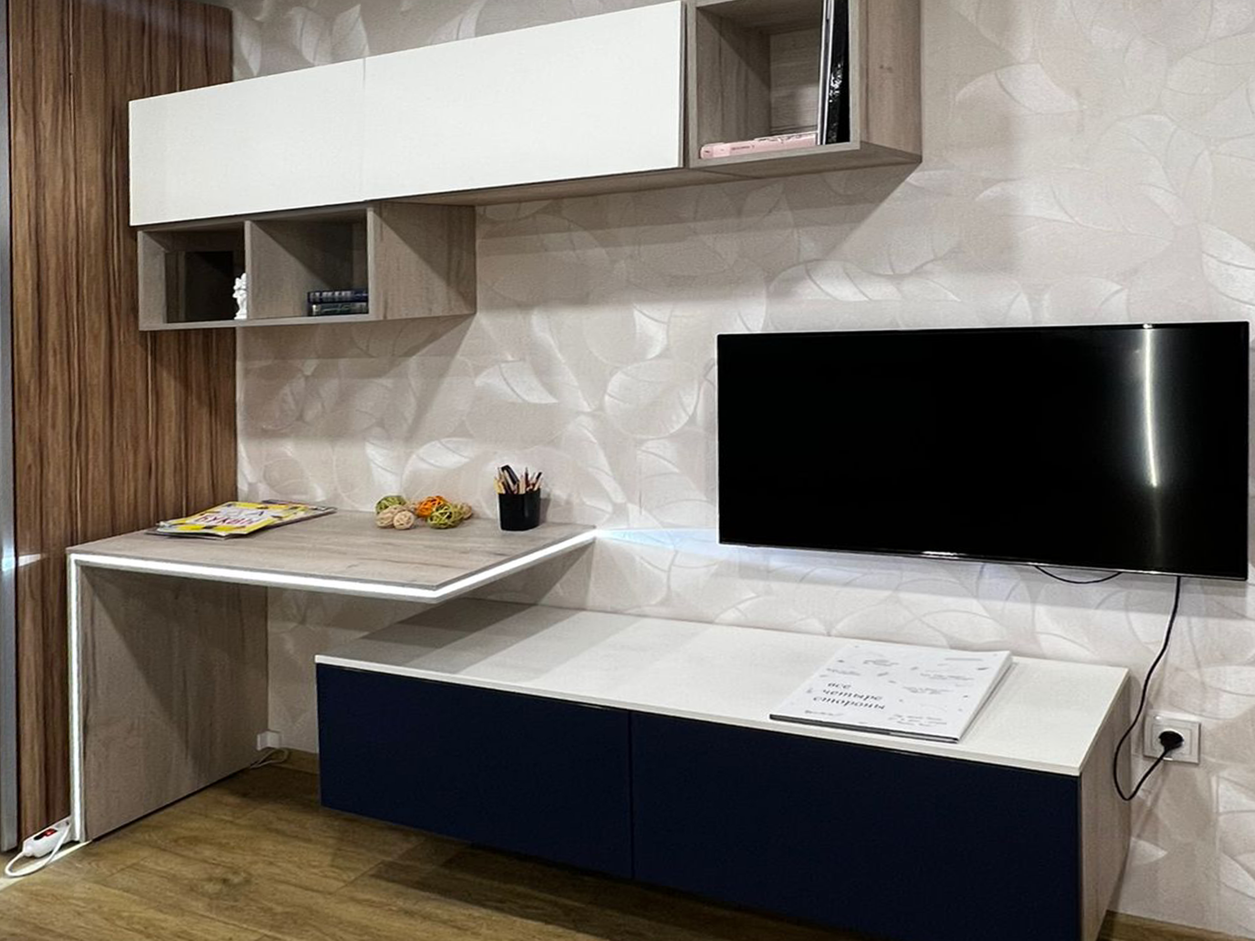 Для гостиной Для детской Р-05. Рабочий уголок